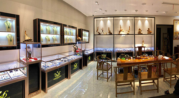 珠寶展柜定制,珠寶展柜廠家,珠寶展柜定制廠家,珠寶展柜設(shè)計,玻璃珠寶展示柜