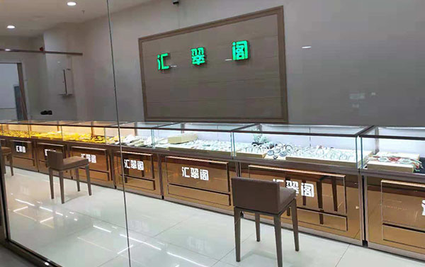 高性價(jià)比的玻璃珠寶展柜怎么找？不如看看鴻鈦展示