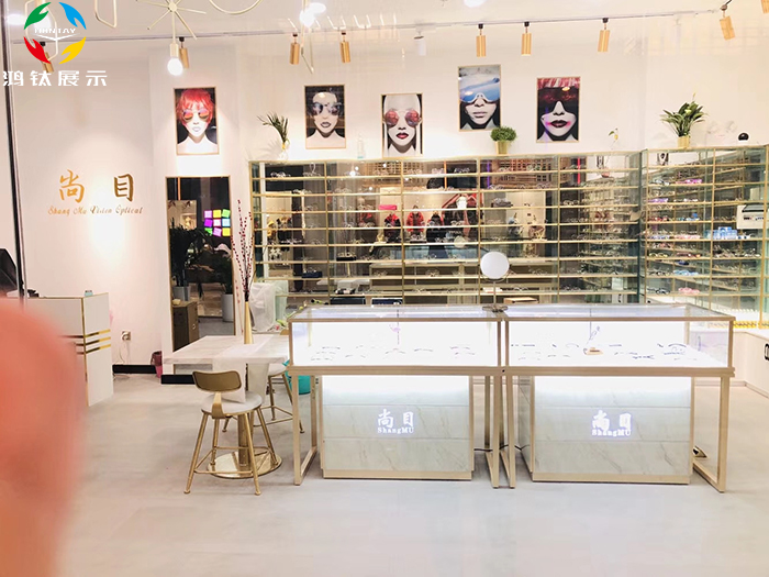 珠寶展示柜設(shè)計(jì),珠寶展柜定制廠家,鴻鈦珠寶展柜廠家,玻璃珠寶展示柜