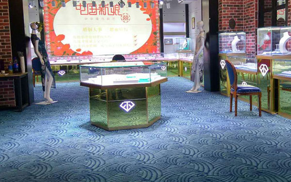 玻璃柜子展示柜有哪些不同的分類？